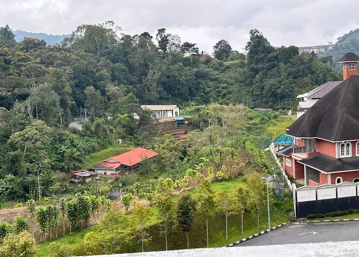 Adik Aisyah Black Forest Cameron Highlands Homestay For Muslim