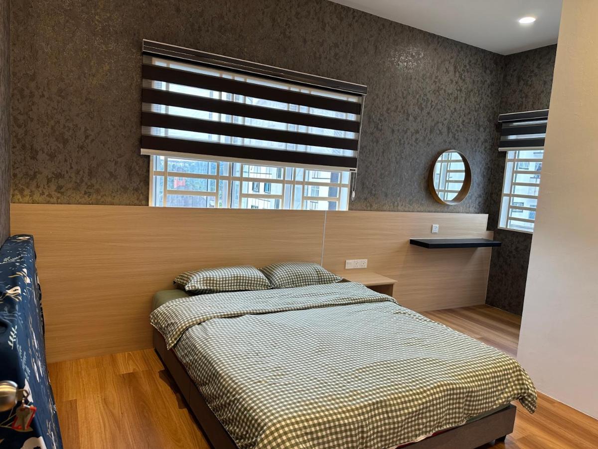 Apartment Adik Aisyah Black Forest For Muslim