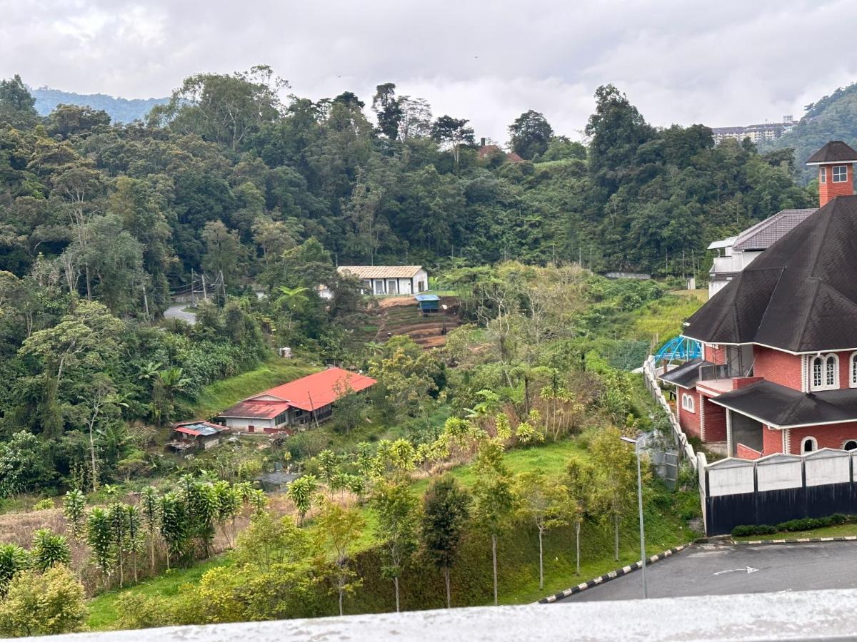 Adik Aisyah Black Forest For Muslim Cameron Highlands